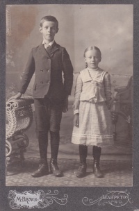 1896 Cousins-Rhoda-Loon-Joseph-Lunde.jpg